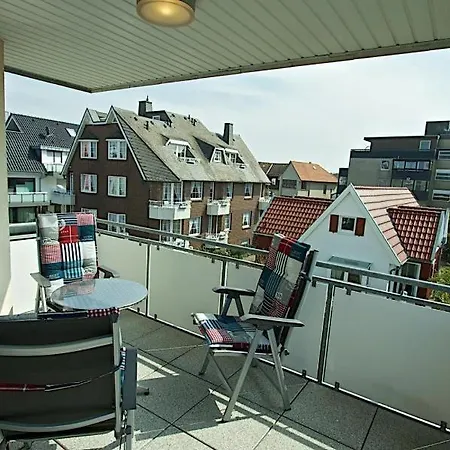 Duhner Leuchtturm, 3 *